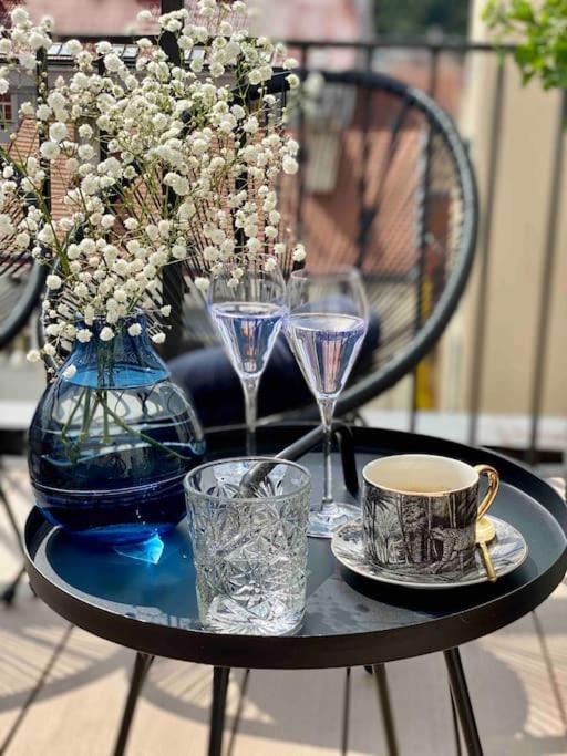 Romantic Terrace In Karlin Apartment Prague
