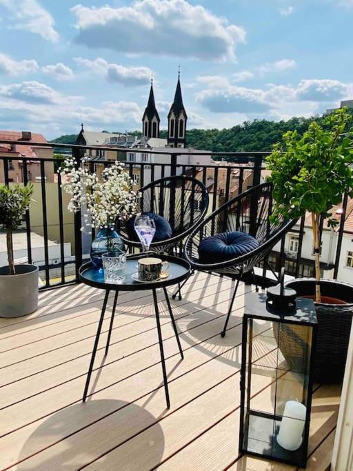 Romantic Terrace In Karlin Apartment